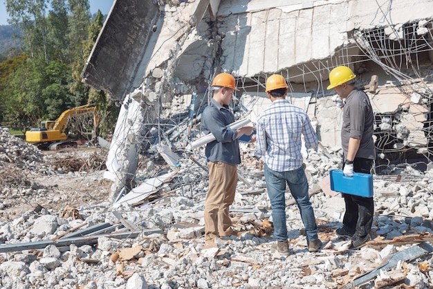 Czym się różni rozbiórka od wyburzenia?