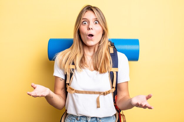 Kiedy robić aerację trawnika żeby poprawić jego kondycję?